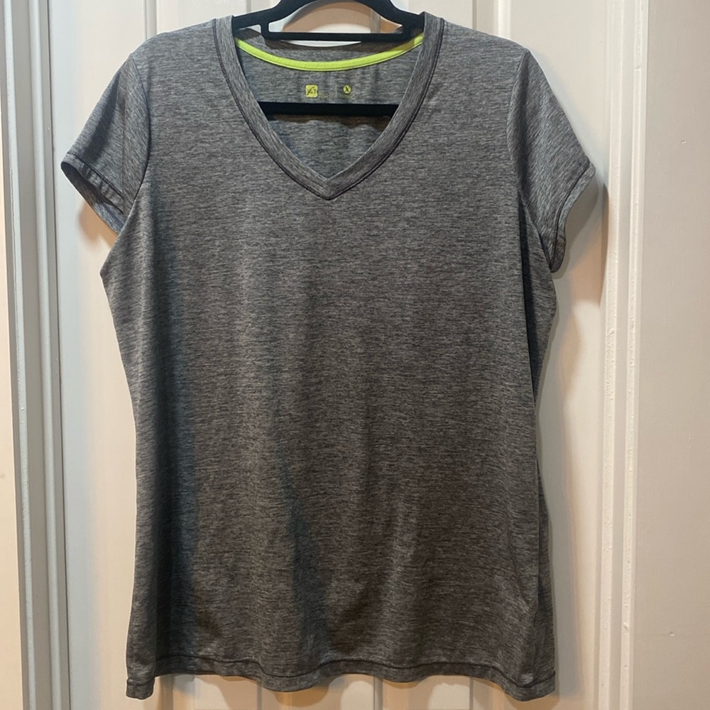 Xersion dri-fit top